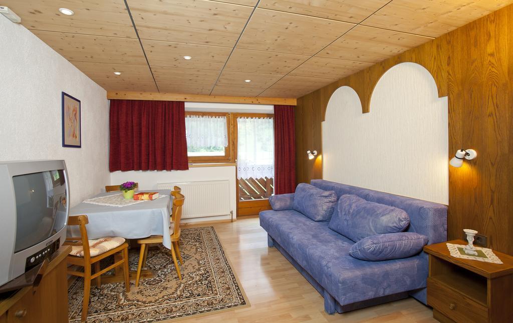 Bauernhof Kuen Villa แลงเงนเฟลด์ ภายนอก รูปภาพ